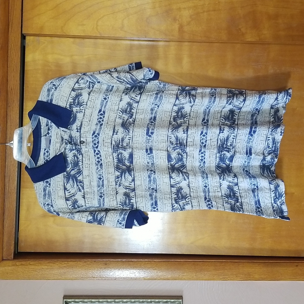 Mens' Polo Shirt from Fieldmaster.  XL.